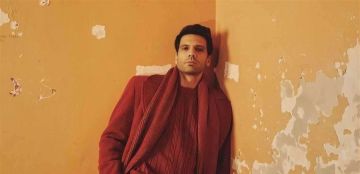 النجم التركي أوغلو: الممثل الحقيقي إنساني قبل كل شيء النجم التركي أوغلو: الممثل الحقيقي إنساني قبل كل شيء