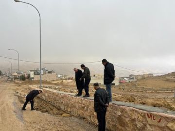 رئيس مفوضي سلطة البترا يتفقد الطيبة والراجف ودلاغة بعد الأمطار الغزيرة رئيس مفوضي سلطة البترا يتفقد الطيبة والراجف ودلاغة بعد الأمطار الغزيرة