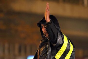 السير: كثافة مرورية وبطء حركة اعتيادي تزامنا مع الأجواء الماطرة السير: كثافة مرورية وبطء حركة اعتيادي تزامنا مع الأجواء الماطرة