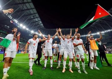 النشامى يصلون التاريخ: 5 انتصارات متتالية تقود المنتخب الوطني لنهائي كأس العرب 2025 النشامى يصلون التاريخ: 5 انتصارات متتالية تقود المنتخب الوطني لنهائي كأس العرب 2025