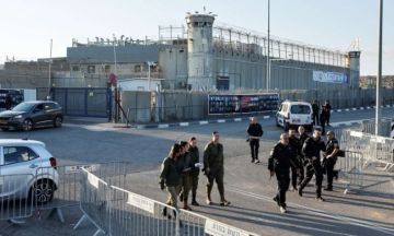 اغتصاب صحافي فلسطيني في السجون الإسرائيلية..