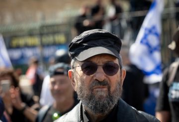 باراك وعسكريون سابقون يطالبون بإعادة الأسرى بإنهاء الحرب عاجل باراك وعسكريون سابقون يطالبون بإعادة الأسرى بإنهاء الحرب عاجل