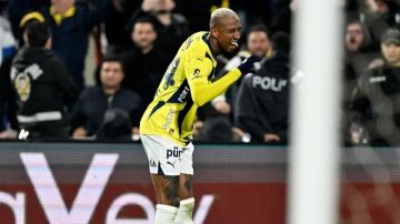 تاليسكا يقود فنربخشة إلى تمزيق شباك طرابزون سبور