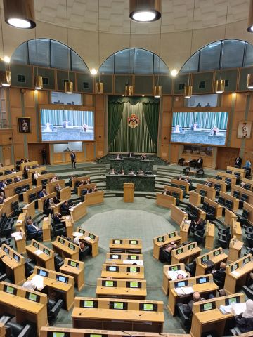 الصفدي لنواب الجبهة : جميع النواب يؤدون الصلاة... وليست حكرا على حزب واحد عاجل