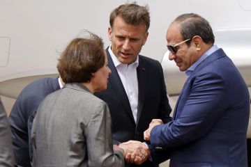 ماكرون يوجه رسالة إلى السيسي والمصريين في ختام زيارته لمصر