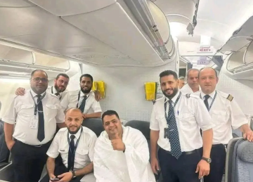 منعه الطيار من الركوب.. شاب ليبي يجبر طائرة حجاج على العودة مرتين لاصطحابه