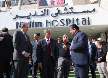 رئيس الوزراء يوجه بوضع حجر الأساس لمستشفى مأدبا الحكومي الجديد صيف هذا العام