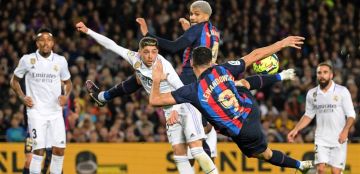 "الريال" يواجه "برشلونة" في أخطر "كلاسيكو" هذا الموسم