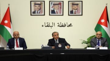 رئيس الوزراء: عجلة الحياة لن تتوقف بسبب الأزمات والمغامرات التي تزعزع أمن المنطقة عاجل رئيس الوزراء: عجلة الحياة لن تتوقف بسبب الأزمات والمغامرات التي تزعزع أمن المنطقة عاجل