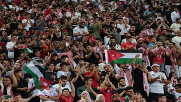 الأردنيون يترقبون فرحة تاريخية بالتأهل إلى المونديال