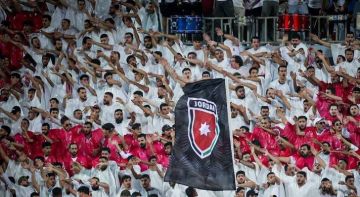 الإعلام العُماني يُحذر: الجماهير الأردنية قوة ضاربة .. لا تمنحوهم مقاعد إضافية! الإعلام العُماني يُحذر: الجماهير الأردنية قوة ضاربة .. لا تمنحوهم مقاعد إضافية!