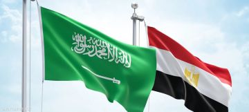 مصر تكشف عن تقدم كبير في مشروع عملاق يربطها بالسعودية ودول عربية وأوروبية