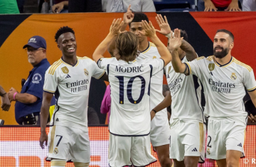 عروس تتحرش بنجم ريال مدريد على الشاطئ (صور)