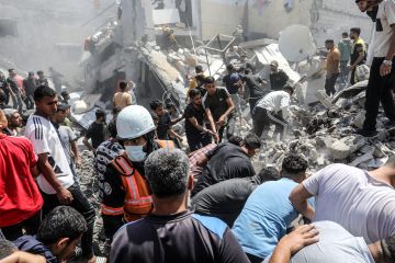 شهداء وجرحى جراء قصف الاحتلال عدة مناطق في قطاع غزة شهداء وجرحى جراء قصف الاحتلال عدة مناطق في قطاع غزة