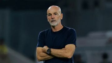 النصر يعلن إنهاء التعاقد مع مدربه الإيطالي بيولي