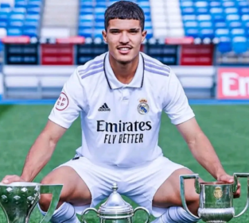 ريال مدريد يعلن رحيل لاعبه المغربي ريال مدريد يعلن رحيل لاعبه المغربي