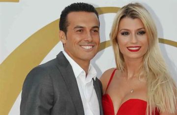 أسطورة برشلونة السابق يتعرض لموجة واسعة من الانتقادات بسبب فستان نسائي (صورة)