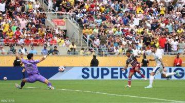 فلوميننسي ينهي "حلم الهلال" ويبلغ نصف نهائي مونديال الأندية