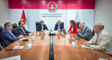 الأمير علي بن الحسين يترأس اجتماعا للاتحاد الأردني لكرة القدم استضاف خلاله رئيس الوزراء
