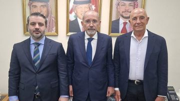 الشيباني والصفدي وباراك يبحثون جهود تثبيت وقف إطلاق النار في السويداء