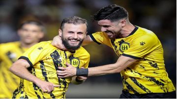 الحسين إربد يُتوج بطلا لكأس السوبر للمرة الثانية تواليا