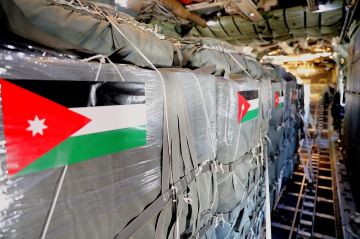 القوات المسلحة الأردنية تنفذ 7 إنزالات جوية بمشاركة دولية واسعة عاجل