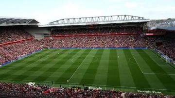 إخلاء ملعب ليفربول أمام بلباو بسبب إنذار كاذب إخلاء ملعب ليفربول أمام بلباو بسبب إنذار كاذب