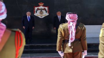 رئيس الوزراء: الأردن متمسك بدعم لبنان وسيادته واستقراره