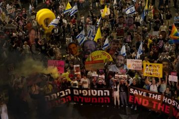 مصادر إسرائيلية: أسبوع حاسم ستتخذ فيه قرارات تغير وجه الحرب عاجل مصادر إسرائيلية: أسبوع حاسم ستتخذ فيه قرارات تغير وجه الحرب عاجل