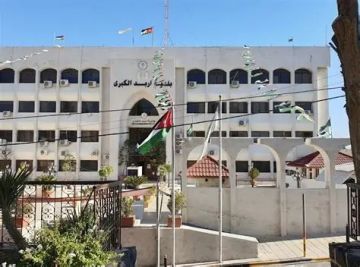 بحث التعاون بين بلدية إربد والأوقاف بحث التعاون بين بلدية إربد والأوقاف