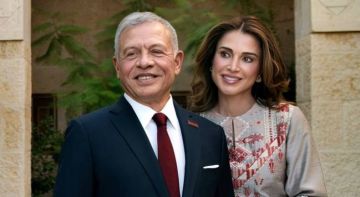 الديوان الملكي يهنئ الملكة