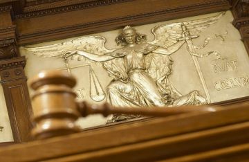 قناة CBS: القضاء الأمريكي يعلق الترحيل العاجل للمهاجرين