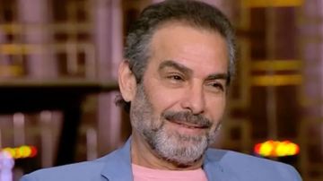 أول رد من أحمد عبد العزيز على رفضه مصافحة معجب: لم أنتبه إليه