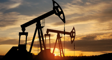 ارتفاع أسعار النفط بعد هجمات أوكرانية على مواقع للطاقة في روسيا