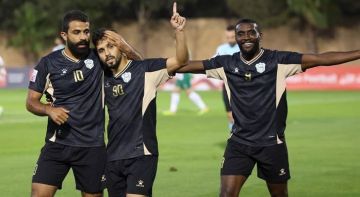 مواجهة متباينة تجمع البقعة والجزيرة في ستاد البترا مواجهة متباينة تجمع البقعة والجزيرة في ستاد البترا