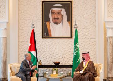 جوهرة المستقبل .. تفاعل على احتضان نيوم للقاء محمد بن سلمان وملك الأردن جوهرة المستقبل .. تفاعل على احتضان نيوم للقاء محمد بن سلمان وملك الأردن