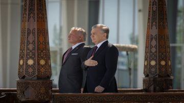 رئيس أوزبكستان يشيد بدور الملك عبدالله الثاني رئيس أوزبكستان يشيد بدور الملك عبدالله الثاني