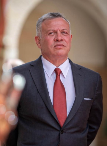 جلالة الملك عبدالله الثاني يصل أبو ظبي والشيخ محمد آل نهيان في مقدمة مستقبليه جلالة الملك عبدالله الثاني يصل أبو ظبي والشيخ محمد آل نهيان في مقدمة مستقبليه