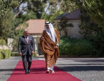 أمير قطر: مباحثات بناءة مع أخي الملك عبدالله أمير قطر: مباحثات بناءة مع أخي الملك عبدالله