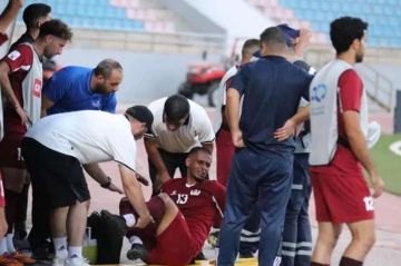 بعد تعرضه لإصابة مروعة اللاعب إبراهيم دلدوم يوجه رسالة قوية :ملعب الزرقاء لا يصلح للعب بعد تعرضه لإصابة مروعة اللاعب إبراهيم دلدوم يوجه رسالة قوية :ملعب الزرقاء لا يصلح للعب
