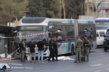 مشاهد جديدة من موقع عملية اطلاق النار في القدس المحتلة .. فيديو مشاهد جديدة من موقع عملية اطلاق النار في القدس المحتلة .. فيديو