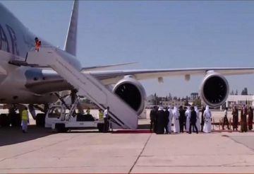 أمير قطر يصل إلى الأردن في أول زيارة خارجية بعد قمة الدوحة