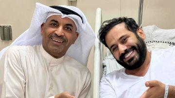 عبد الله بوشهري يخضع لعملية دقيقة ويطمئن جمهوره عبد الله بوشهري يخضع لعملية دقيقة ويطمئن جمهوره