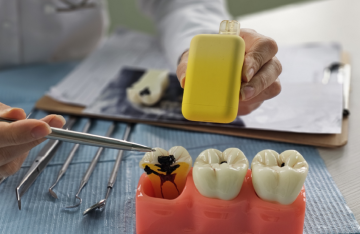 تأثير السجائر الإلكترونية المدمر على الأسنان وصحة الفم تأثير السجائر الإلكترونية المدمر على الأسنان وصحة الفم