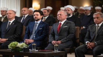 الملك وولي العهد يتلقيان برقيات تهنئة بذكرى المولد النبوي الشريف الملك وولي العهد يتلقيان برقيات تهنئة بذكرى المولد النبوي الشريف