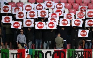 50 ألف توقيع و250 فريقًا في إيطاليا يطالبون بحظر 