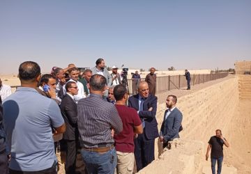 وزير السياحة يفتتح مشروع تطوير قلعة القطرانة الأثرية