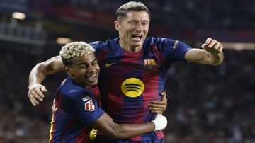 برشلونة يخطف الصدارة بعد قلب الطاولة على سوسييداد برشلونة يخطف الصدارة بعد قلب الطاولة على سوسييداد