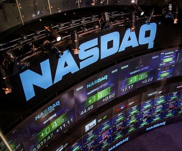 ارتفاع مؤشر نازداك الأميركي وانخفاض نفط تكساس ارتفاع مؤشر نازداك الأميركي وانخفاض نفط تكساس