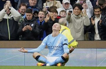 الوحش هالاند يتفوق على نجم مانشستر يونايتد السابق سولشير